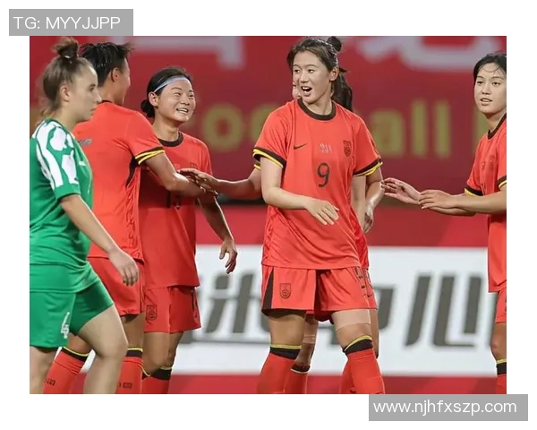 足球明星小身体女球员的精彩瞬间与魅力展示