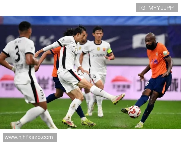 第10轮中超精彩对决青岛队主场迎战广州队全力争胜